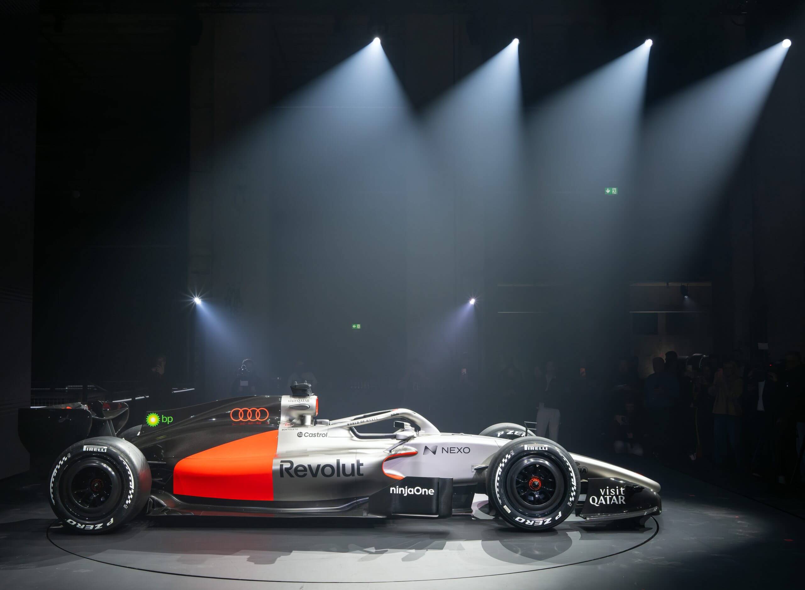 Audi surpreende paddock com primeira pintura oficial para 2026: o que isso significa para Sauber?