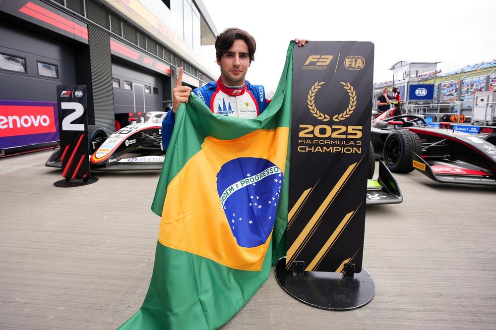 Rafael Câmara Campeão: Ferrari academy brilha em 2025!